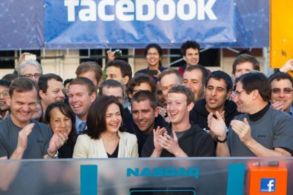 Facebook 2012'de IPO gerçekleştirdi.